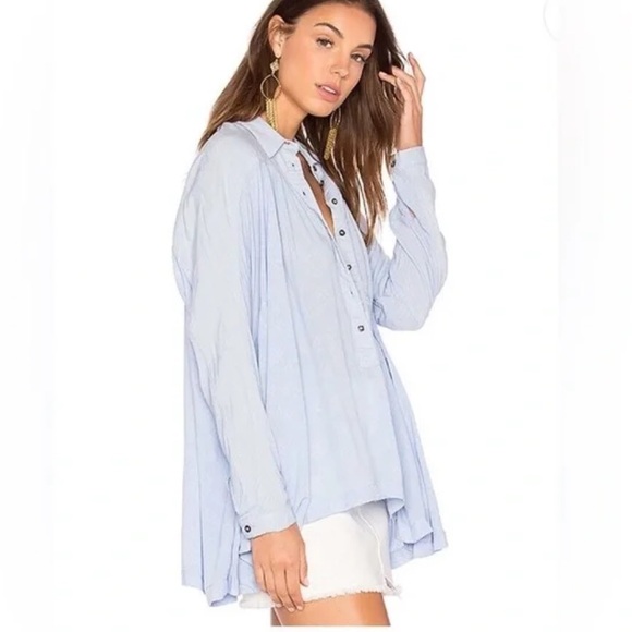 Free People Tops - FREE PEOPLE LOVELY DAY OVERSIZED TOP (490)